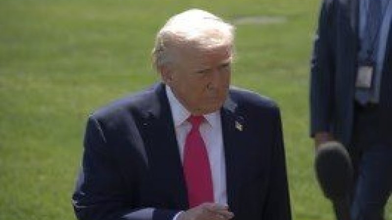 Trump señala que planea crear una Fuerza IA y nombrar a un "Zar" de IA