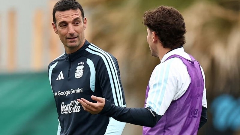 Tras el entrenamiento de la Selecci&oacute;n argentina en Ezeiza, Lionel Scaloni define los &uacute;ltimos detalles para el amistoso con Bolivia