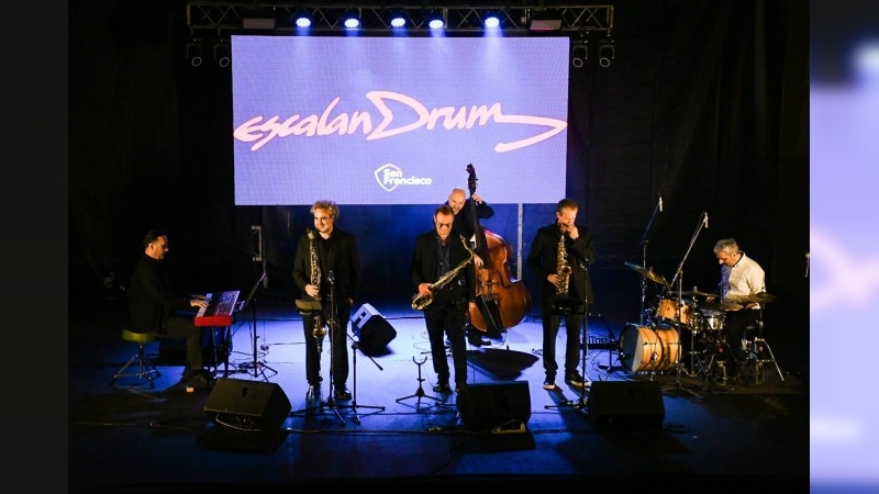Escalandrum reuni&oacute; a unas 700 personas en el Superdomo con un homenaje a Astor Piazzolla